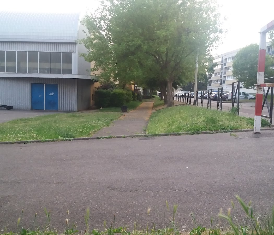 Gymnase claude saluden 2