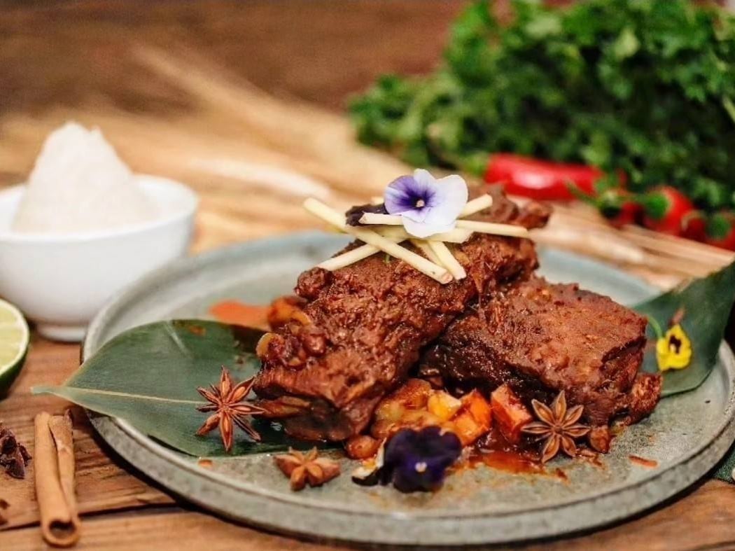 Charoen Krung Thai 1