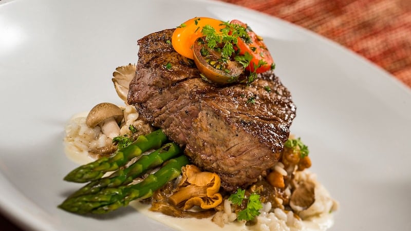 Le Cellier Steakhouse 1