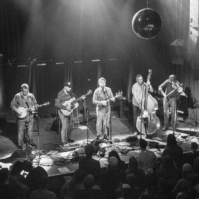 The Travelin’ McCourys 1