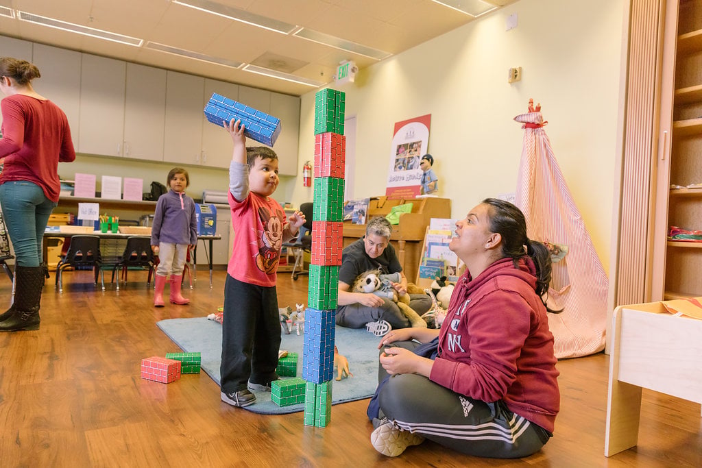 Toy Library and Early Learning Center / Biblioteca de Juguetes y Centro de Aprendizaje Temprano (Age 0-5) 2