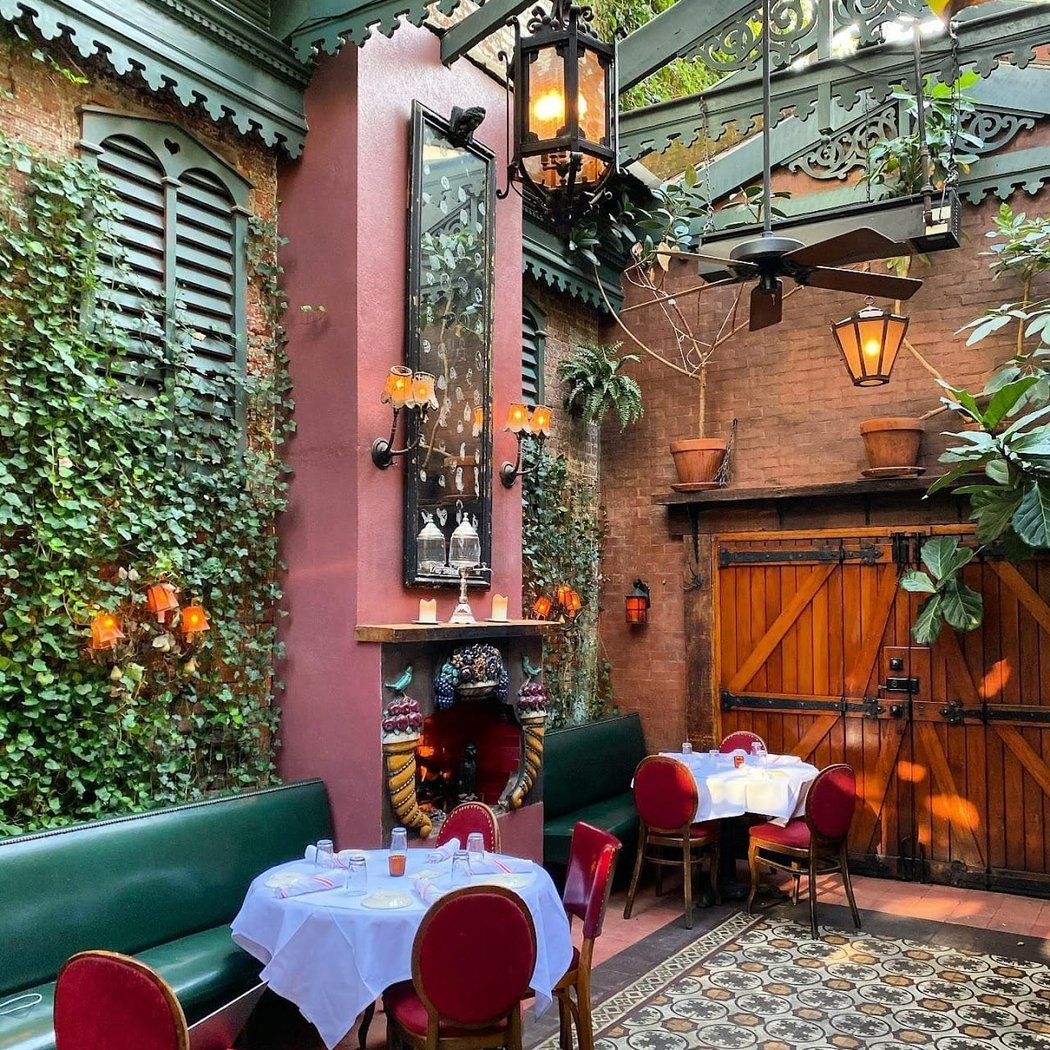 Waverly Inn 4
