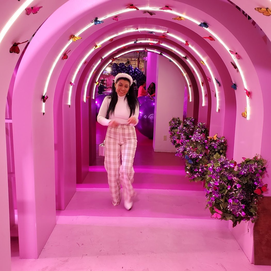 Rose Wine Mansion 3