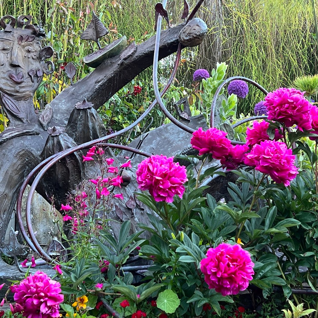 Keeyla Meadows Gardens & Art 1