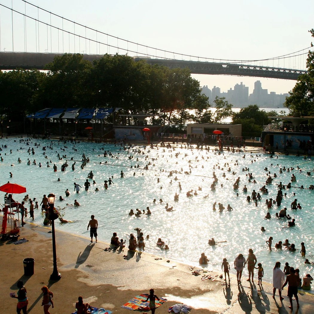 Astoria Pool 1