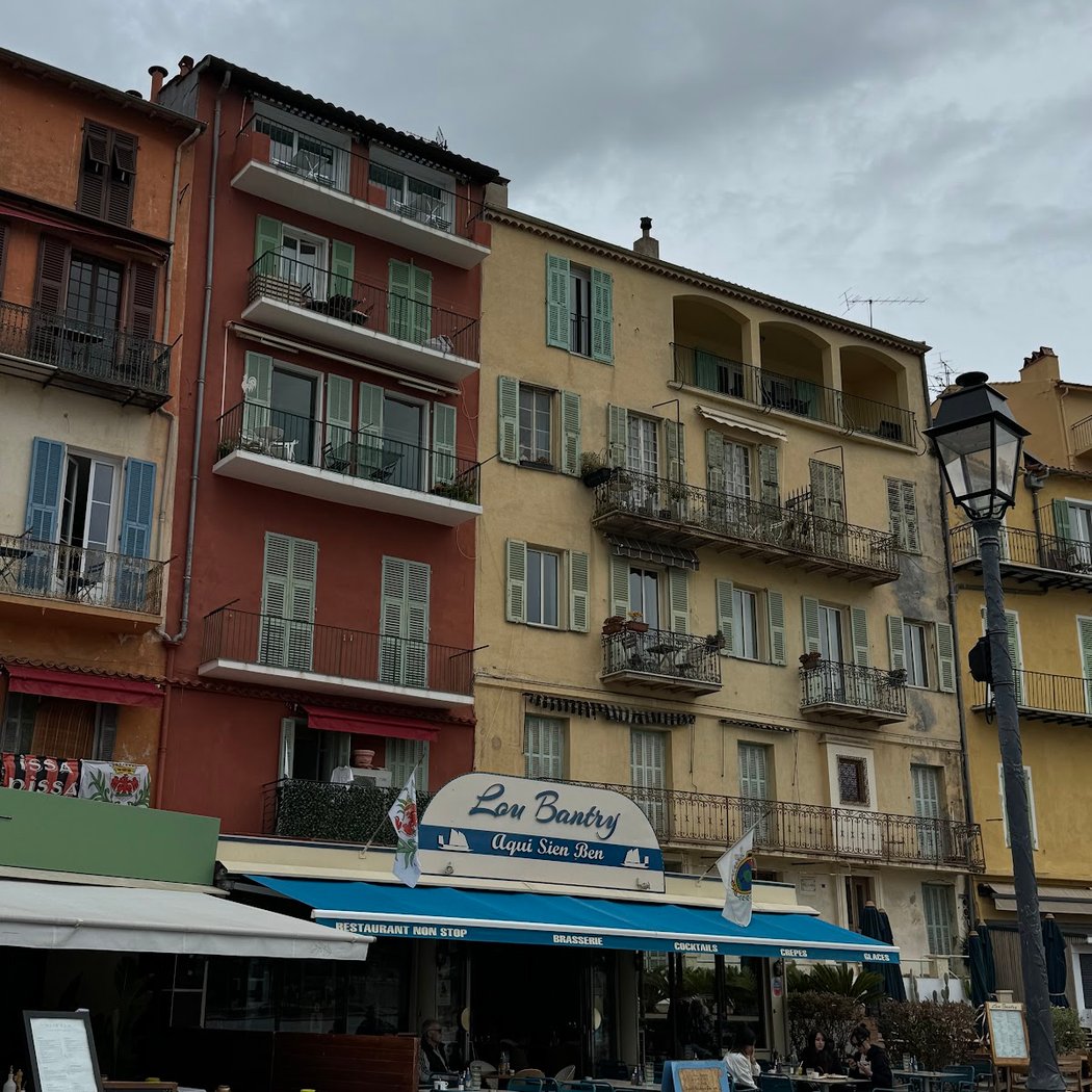 SOLEIL LEVANT LOCATION PREMIUM VOILIER 2