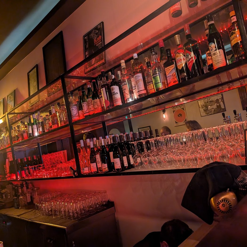 Astoria Bar 3