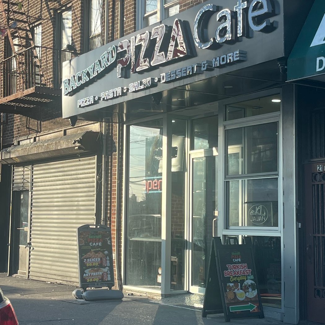 Backyard Pizza Cafe 2