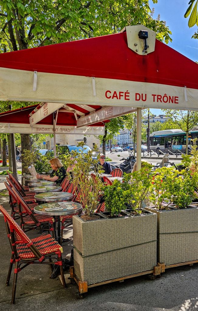 Le Café du Trône 3