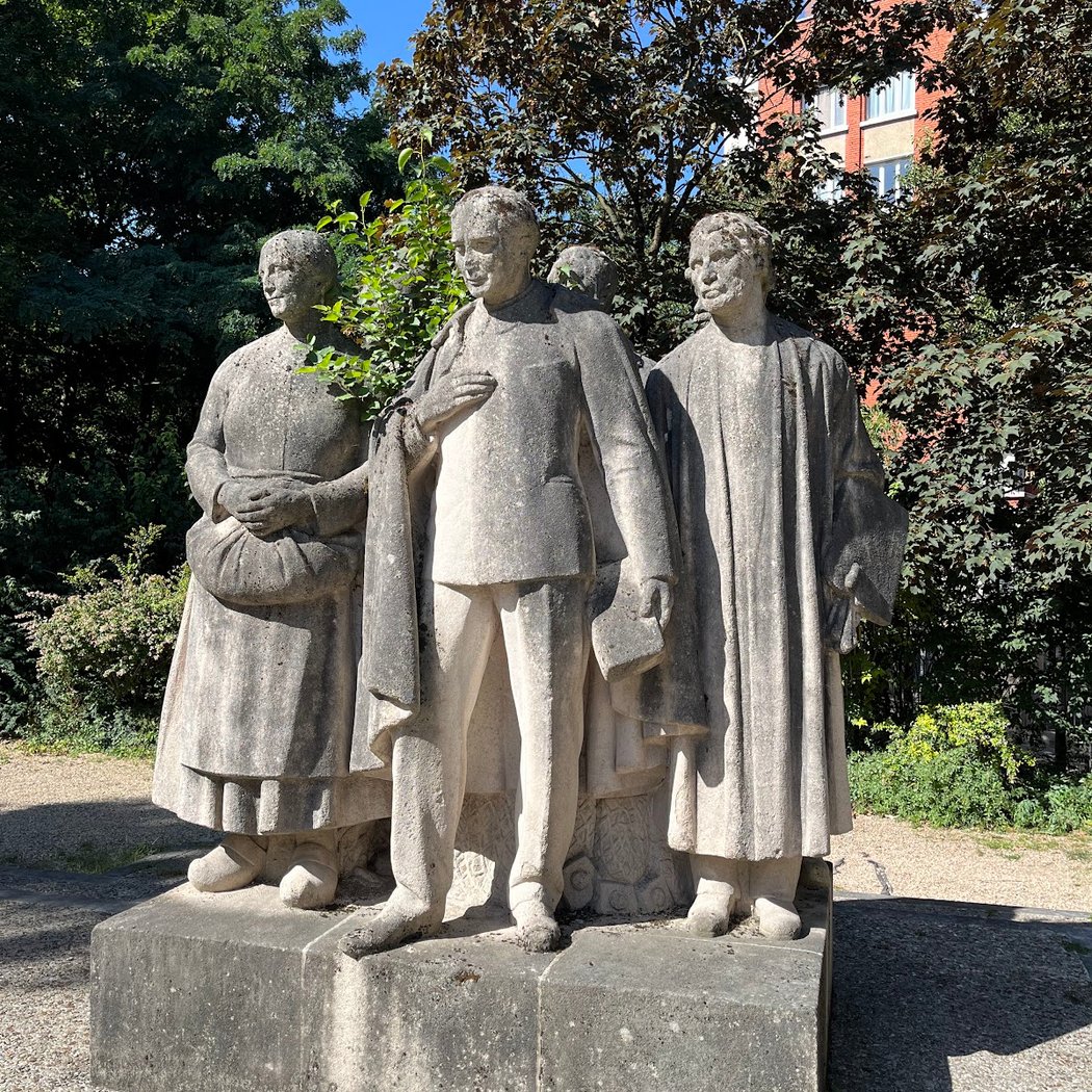 Jardin du Monument aux Mères Françaises 3