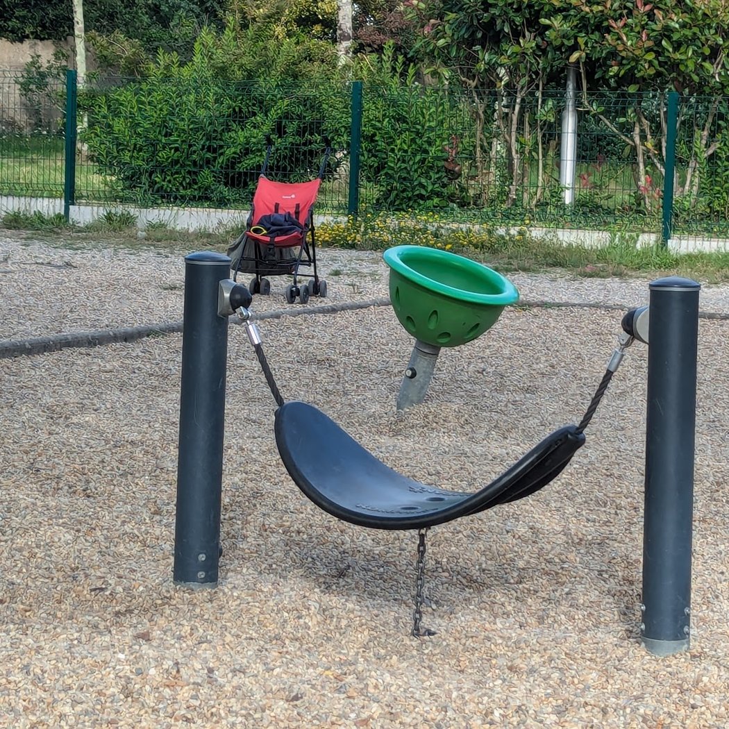 Lectures au parc de la Coulée verte 3