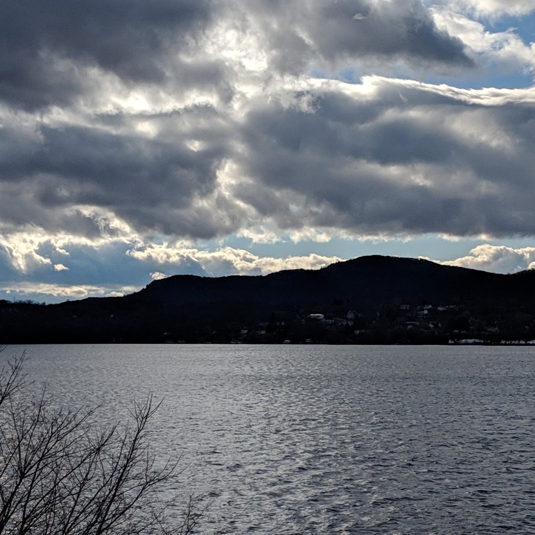 Amtrak Park and Ride Rhinecliff 3