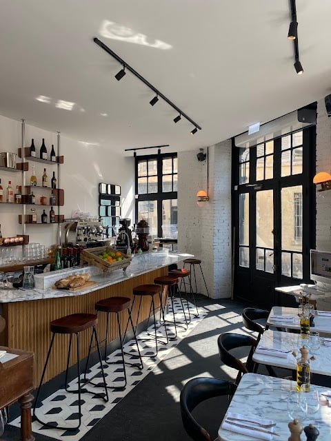 Vous restaurant 2