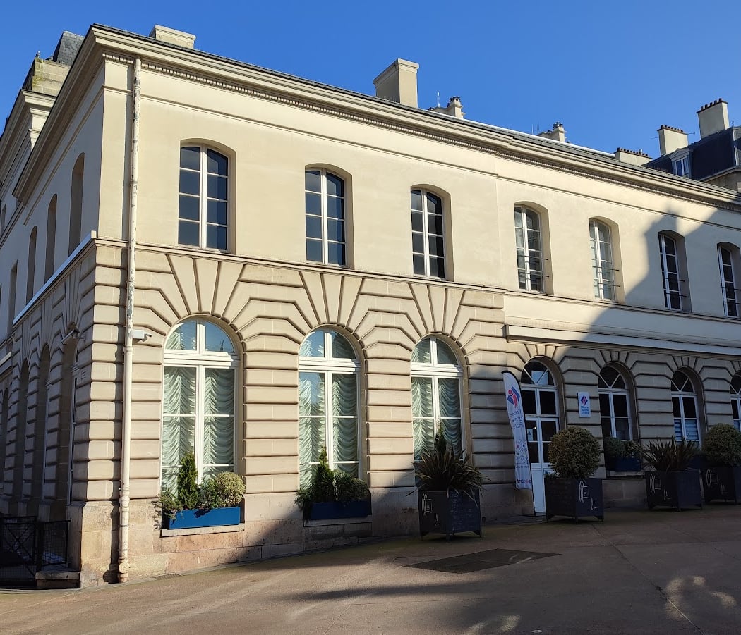 Découverte de l'Hôtel de Ville d'Issy-les-Moulineaux 3