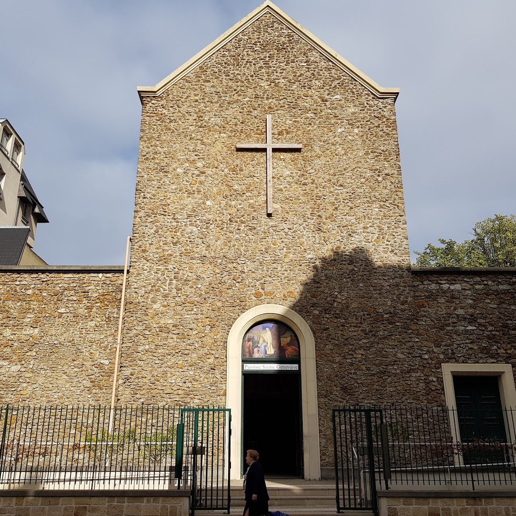 Church of Saint Geneviève des Grandes Carrières 2