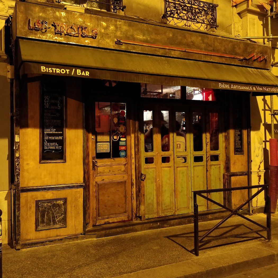 Les Trois 8 3