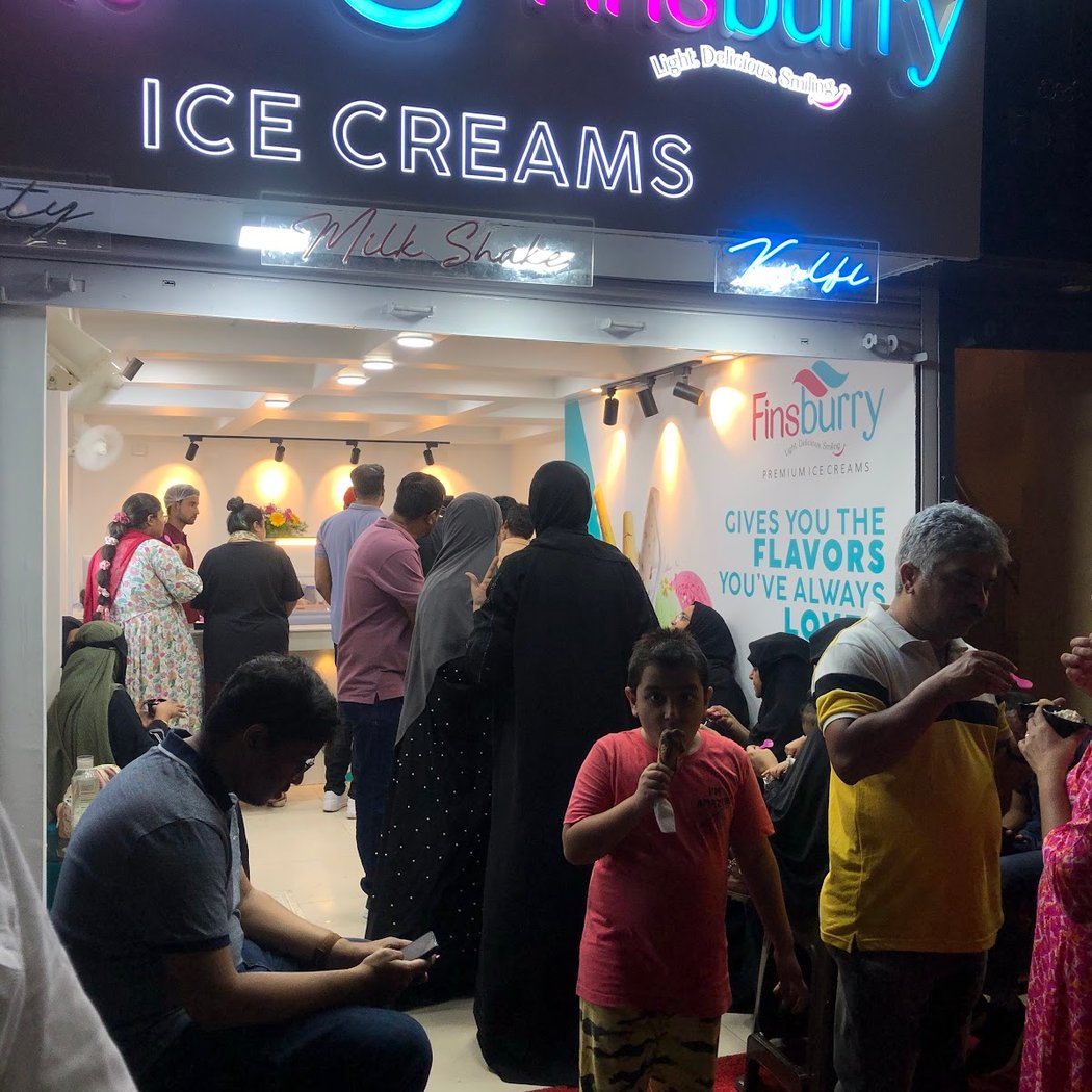 FINSBURRY ICE CREAM 2