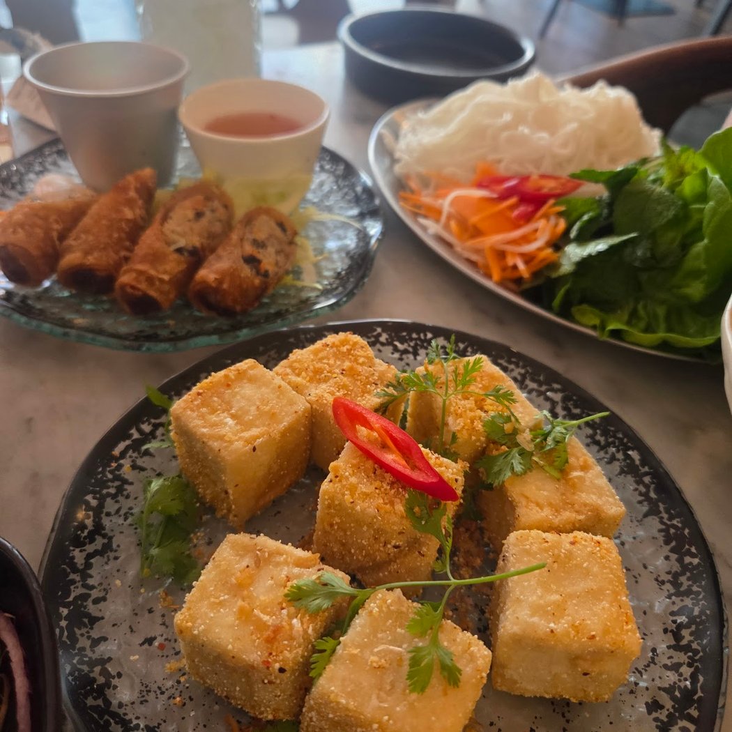 Yên Dining Bar 2
