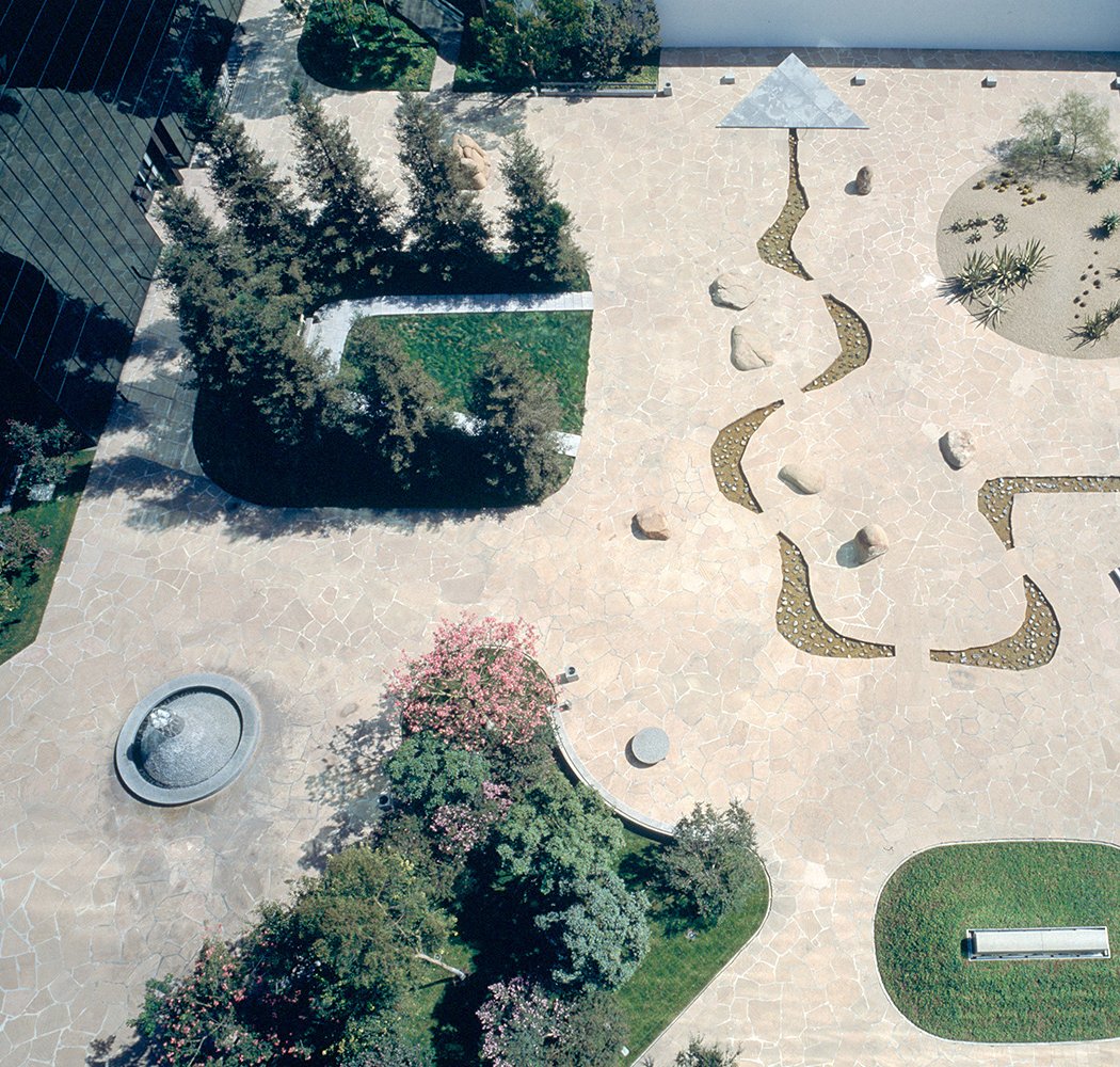 Explore the California Scenario at Noguchi Garden 2