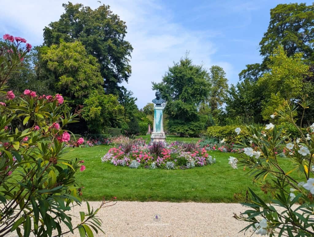 Garnier Garden 5