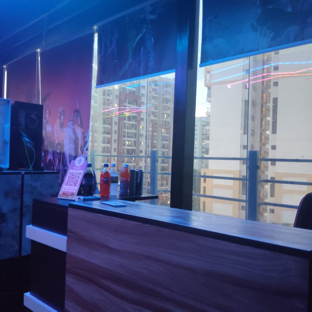 MegaGamerz Ecity - Gaming Cafe Game Zone Gaming Lounge 3