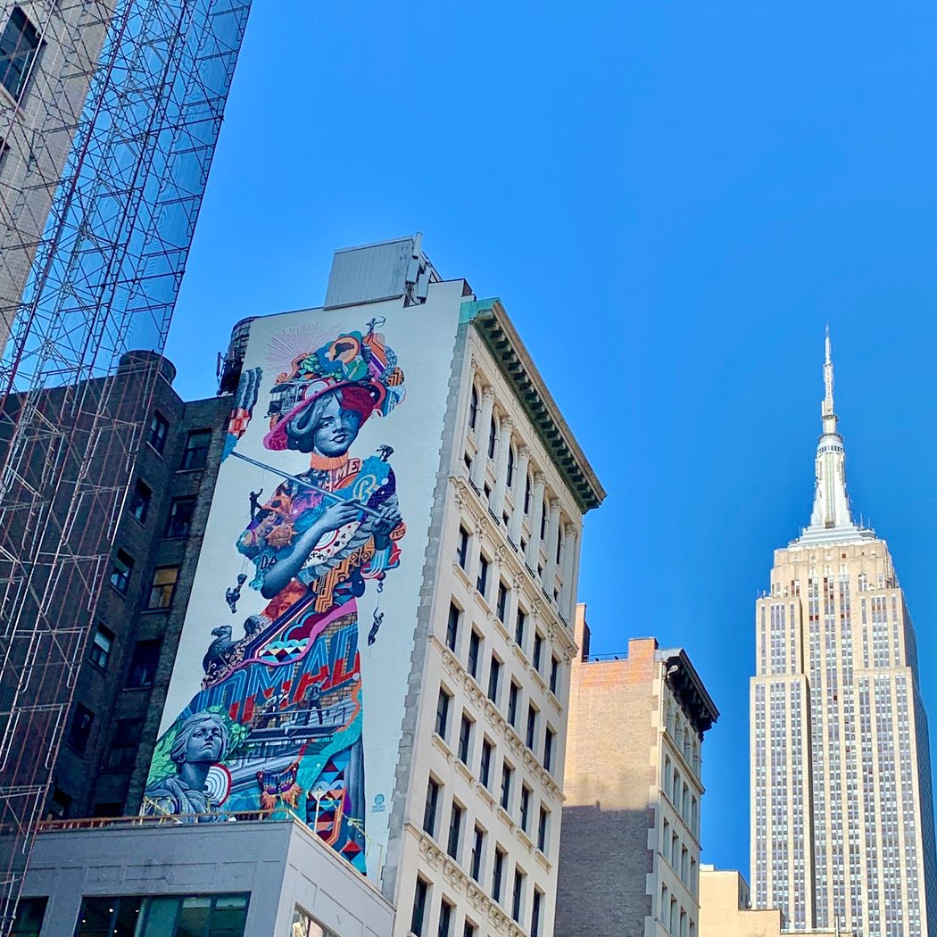 The Gilded Lady Mural by Tristan Eaton 1