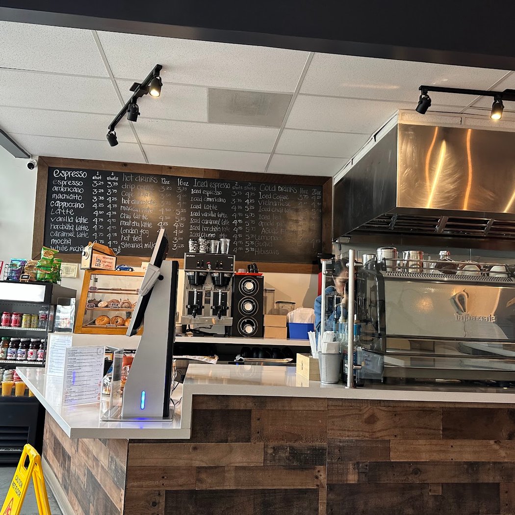 EL TINY CAFE 3
