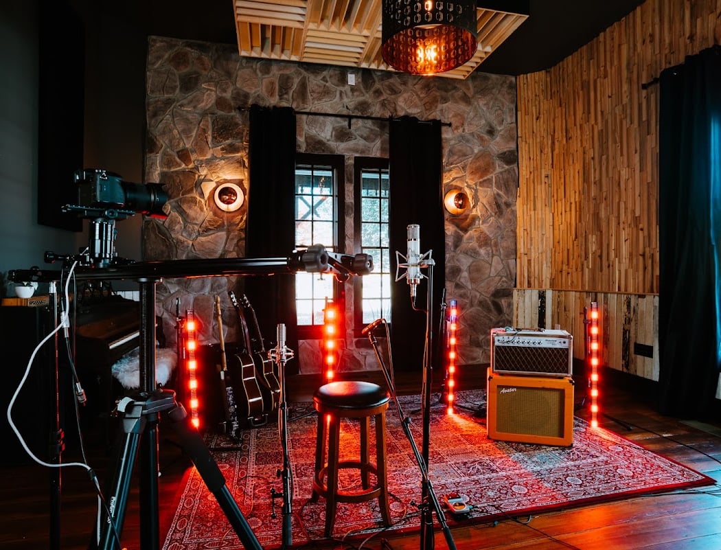 The Sound Wall 1