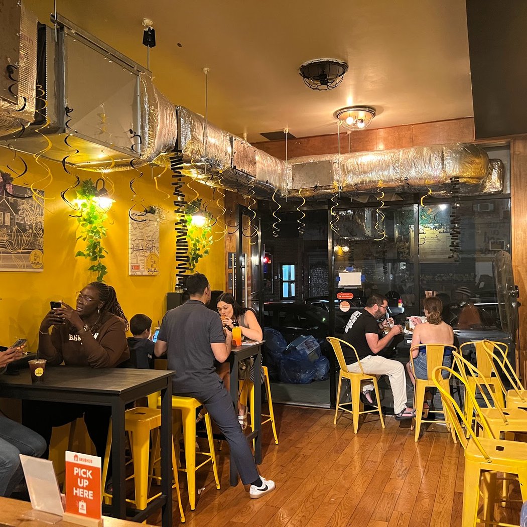 Filly Luv - the best fried chicken sandwich and boba tea 2