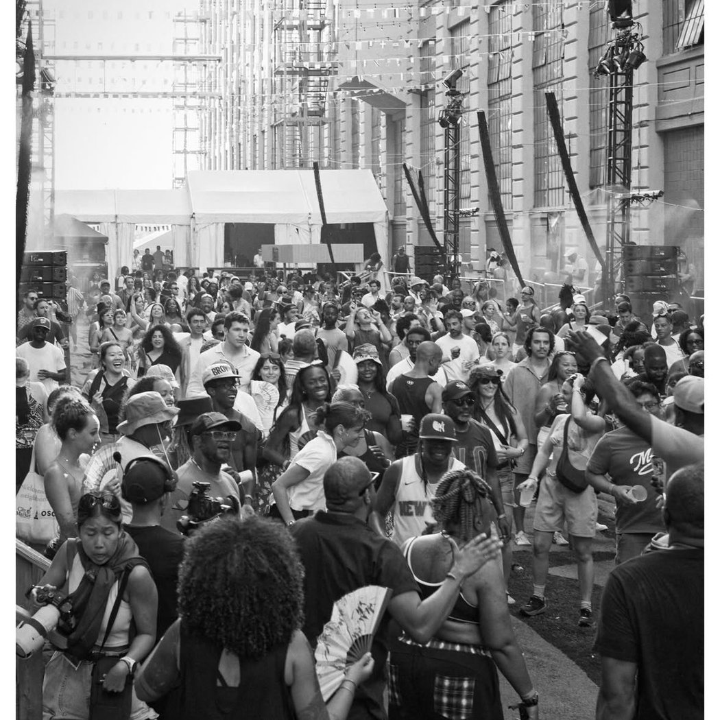House Music Dance Party 1