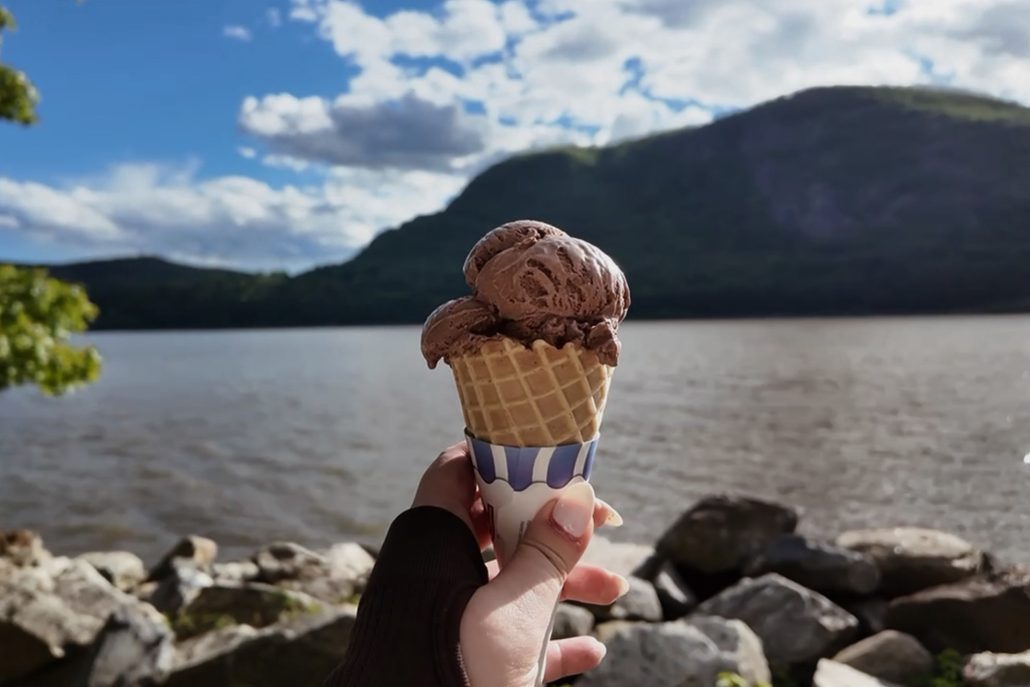 Moo Moo's Creamery - The World’s Best Ice Cream Shop 1