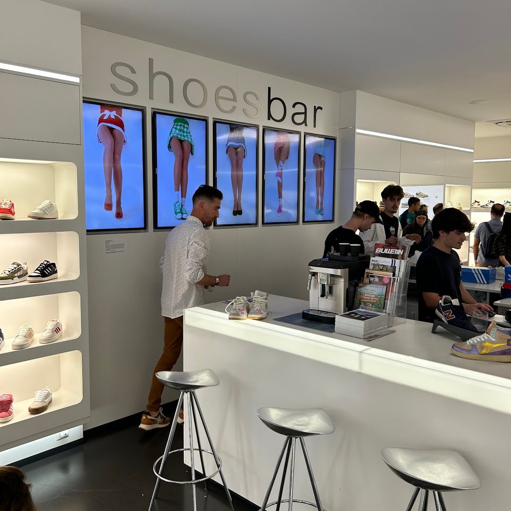 Shoes Bar 3