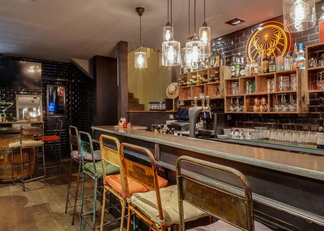L'évidence Bar Tapas SAS 2
