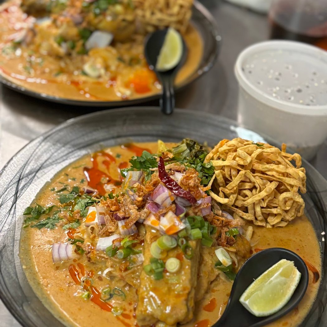 LITTLE THAI & SUSHI 3