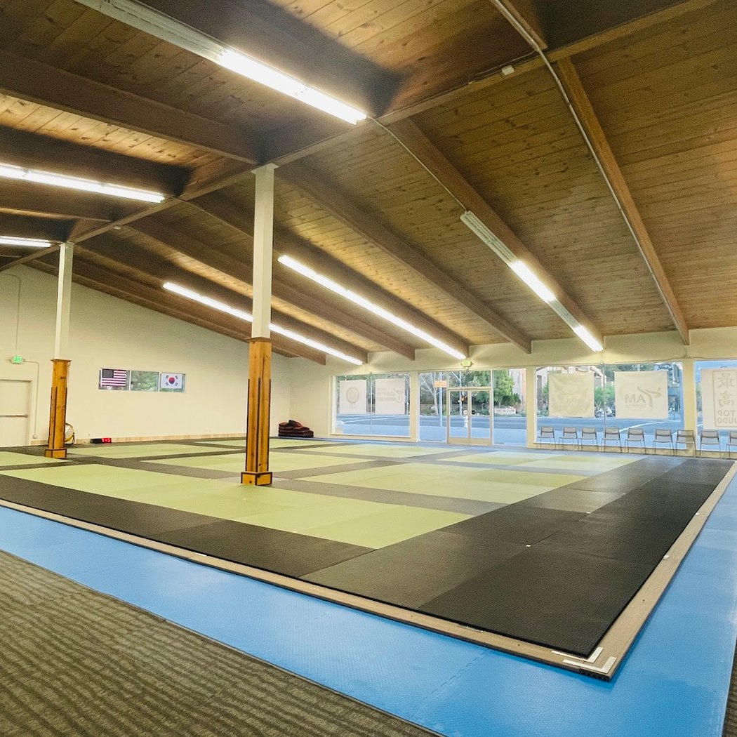 TAM CENTER 2