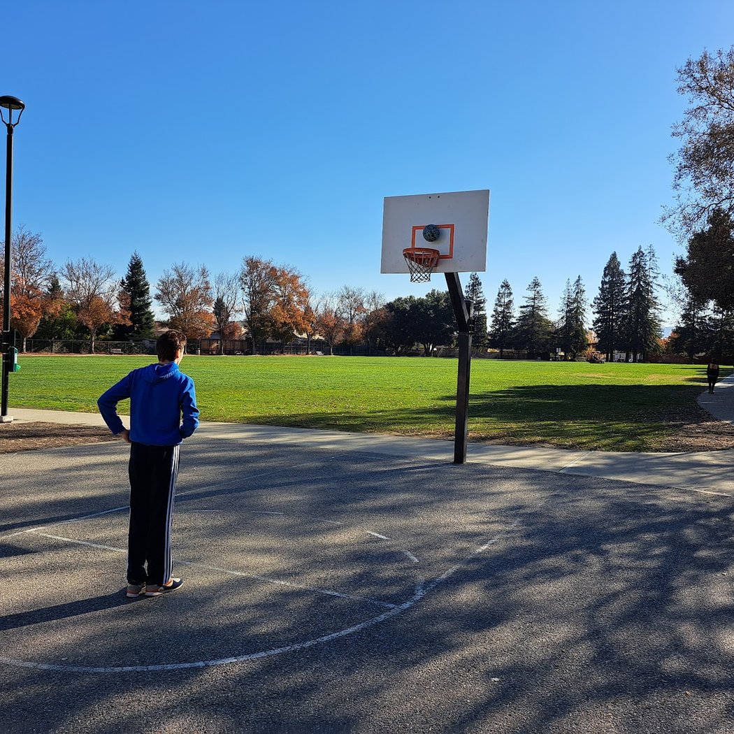 Creekside Park South Basketball Court 1