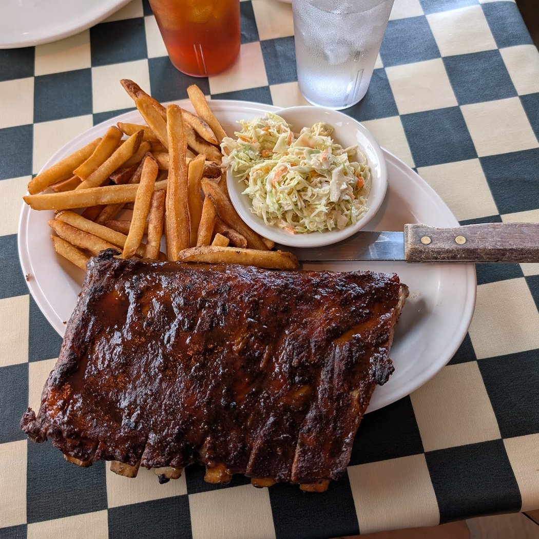Barnstormer Barbeque 1
