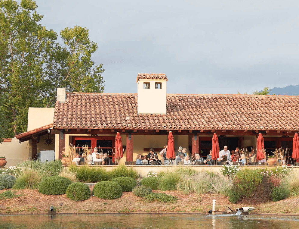 Lakeside Grill @ Vintners Golf Club 2