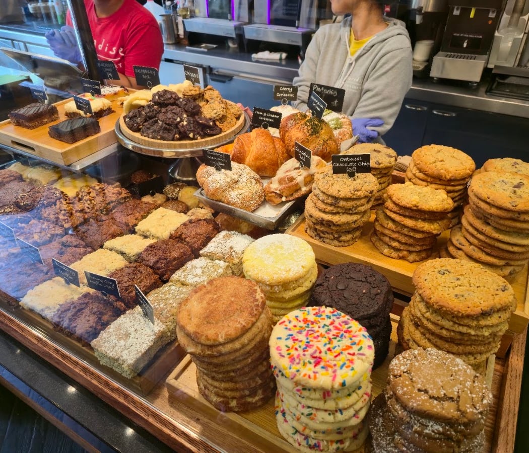 Paradise Bakery & Cafe 2