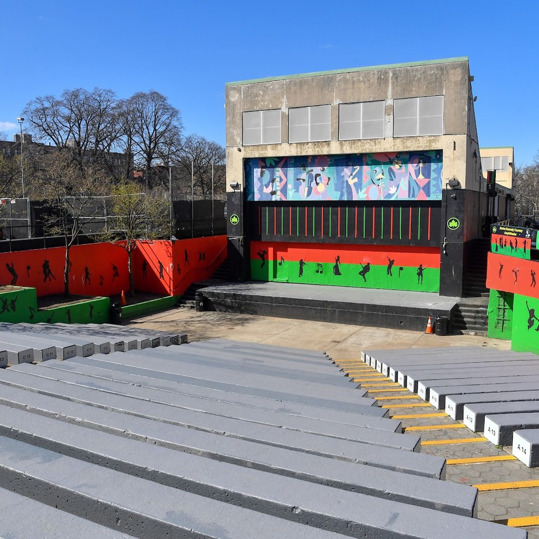 Almira Kennedy Coursey Amphitheatre 1