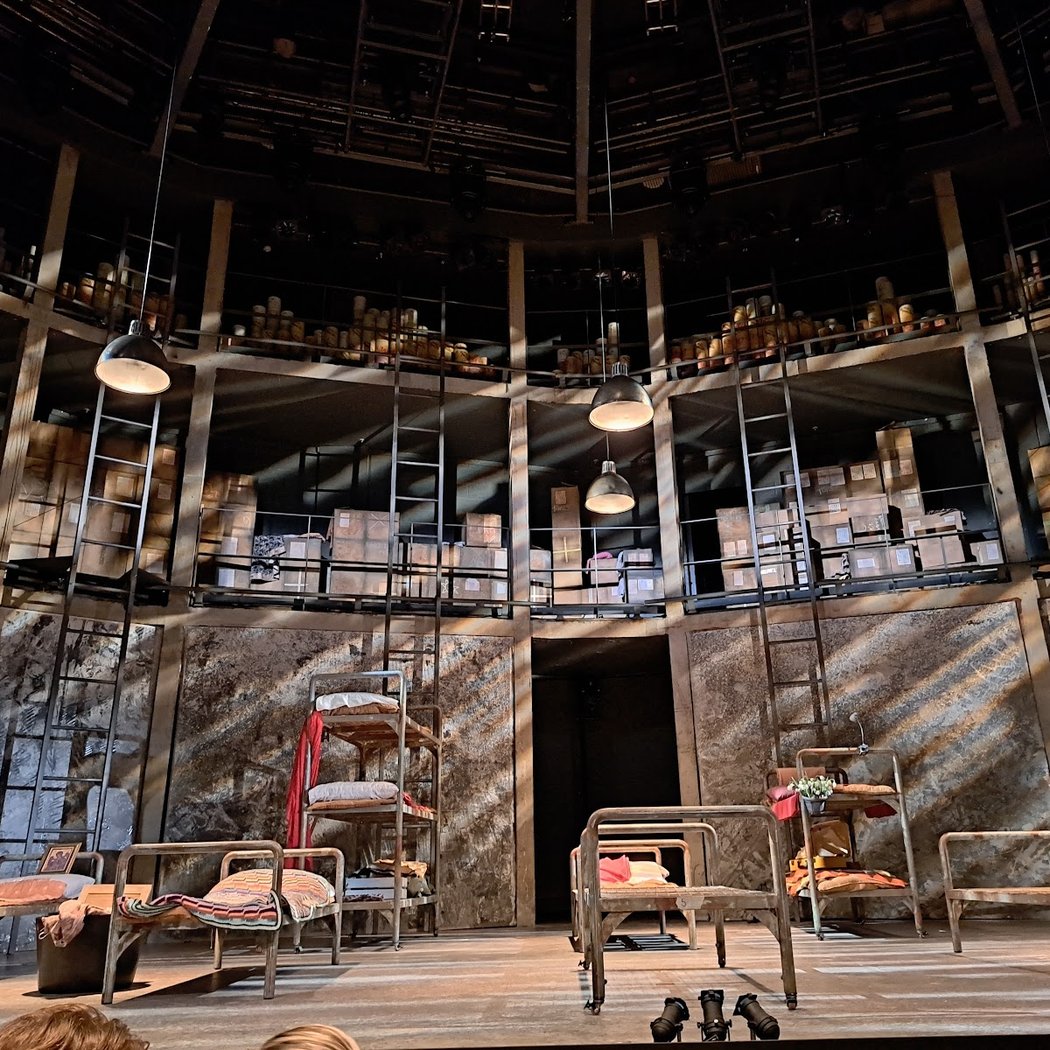 Rose Theatre 4