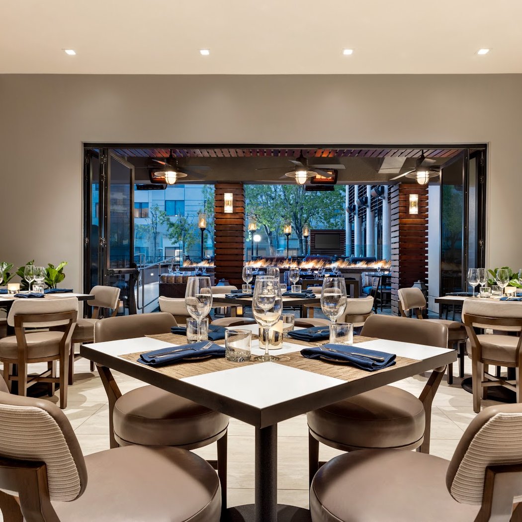 Loggia Restaurant & Bar 2
