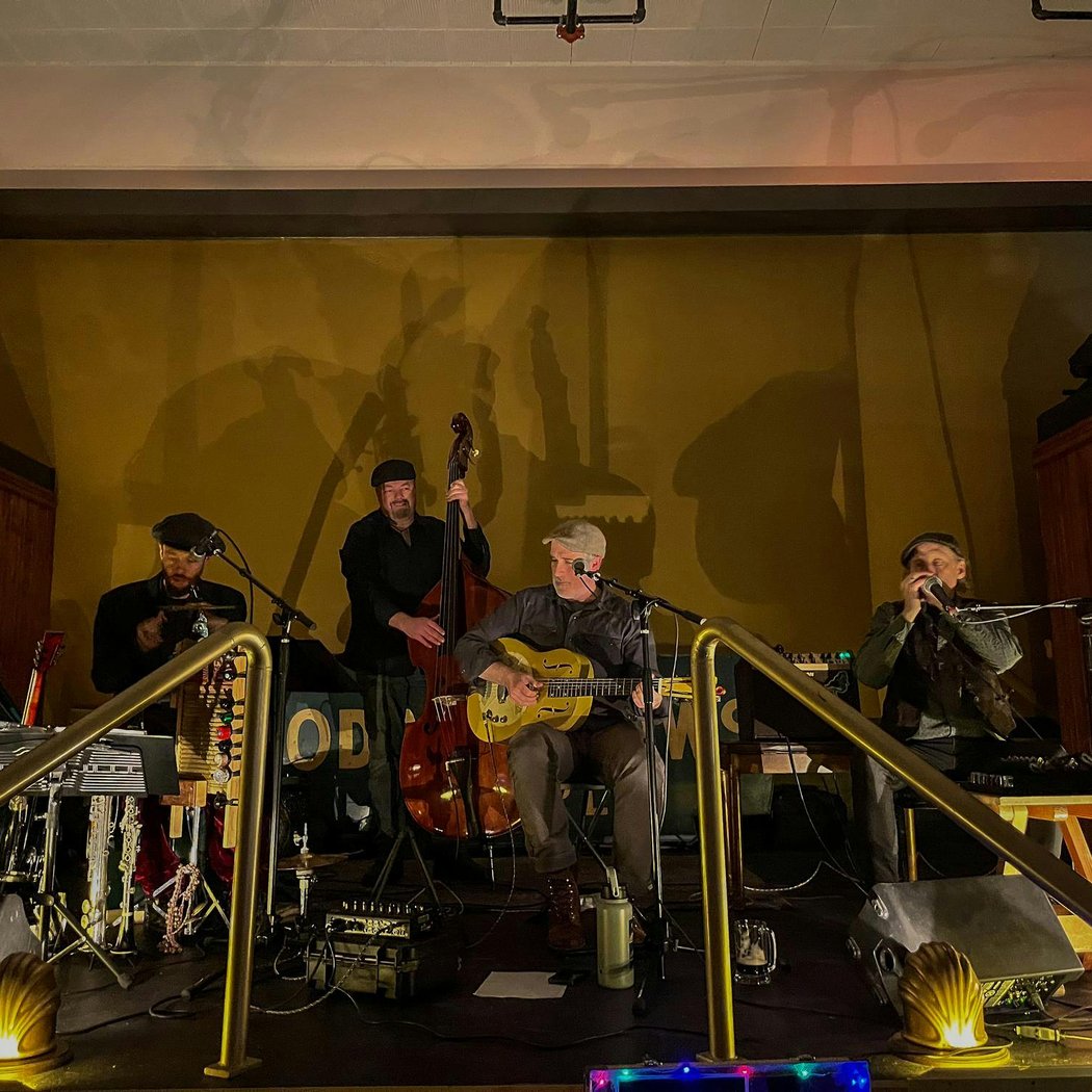 Pine & Shake Blues & Swing Dance 2