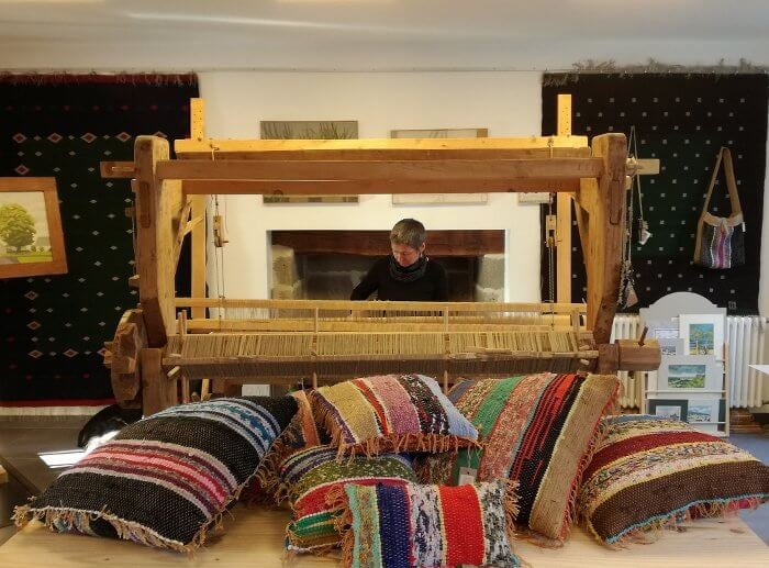 Atelier de tissage contemporain - kilims, tapis, coussins, tentures murales 3