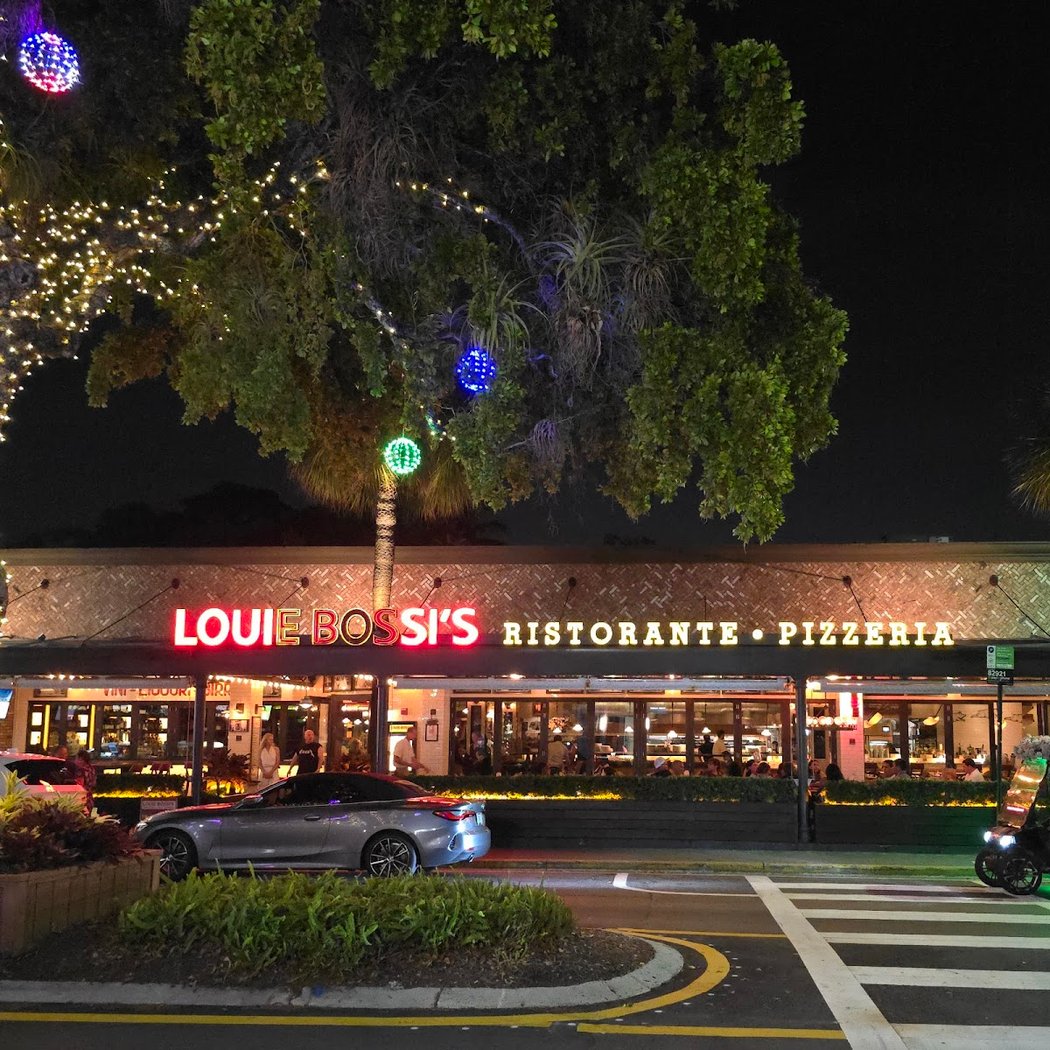 Louie Bossi's Ristorante Bar Pizzeria 3