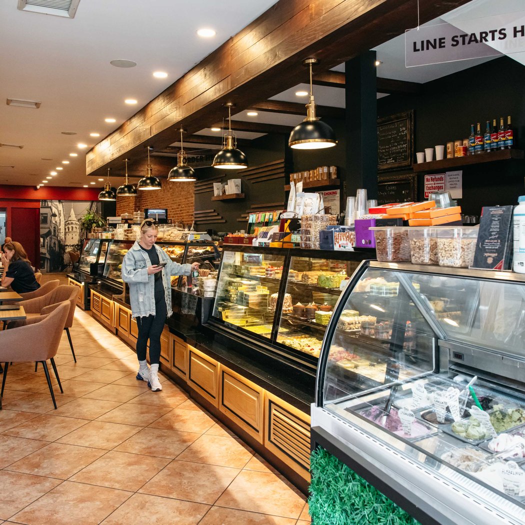 Güllüoglu Cafe&Bakery 3