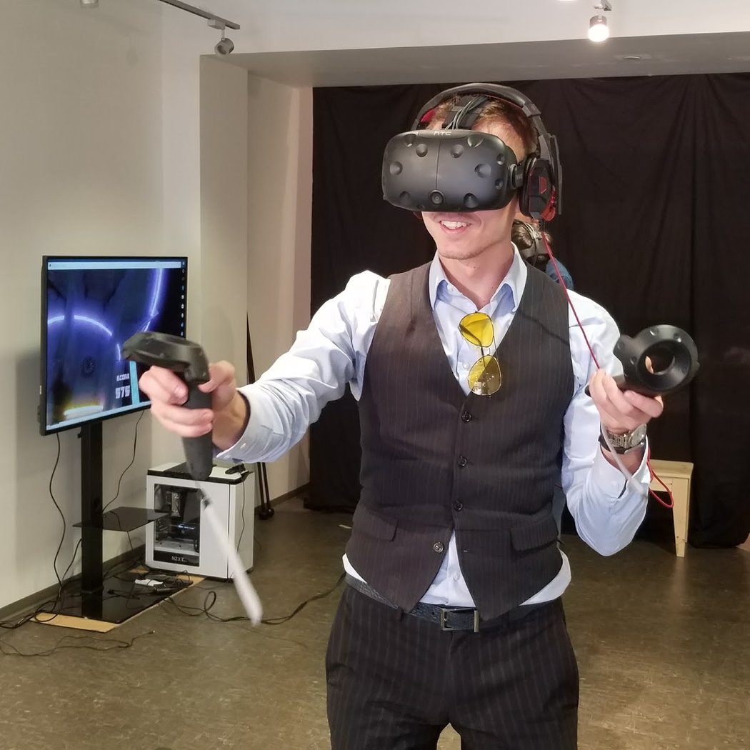 Urban Safari - virtual reality room, rental, and events 1