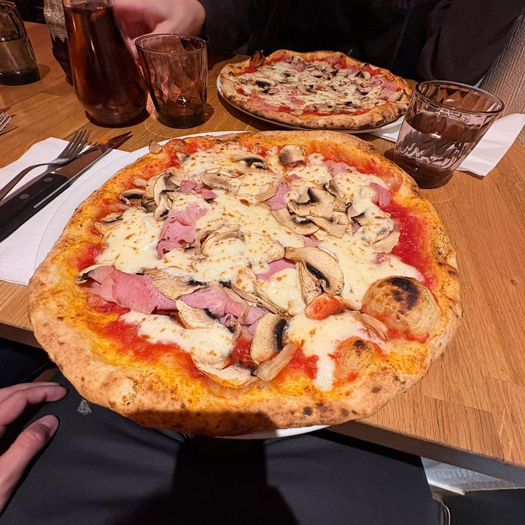 Pizzeria Genziana 2