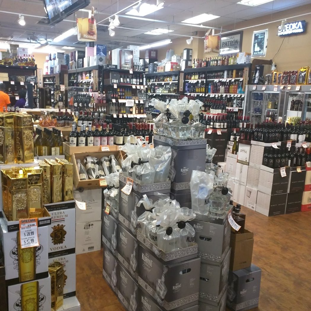 Liquor & Wine Warehouse 3