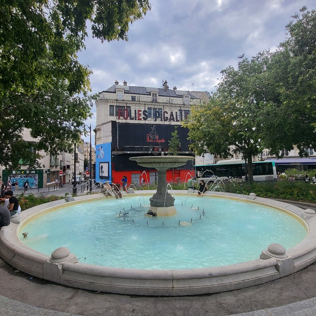 Fontaine Pigalle 2